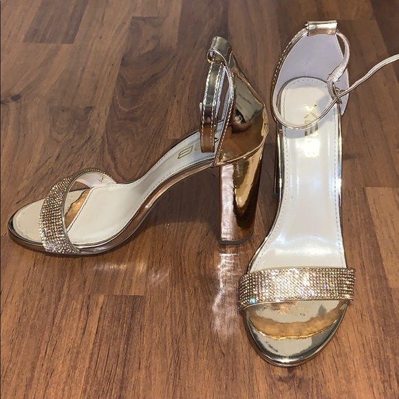 x2B Shoes Rose Gold Chunky Heel Poshmark
